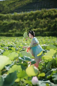 Shu Pian Yoyi Shines in YiTuYu Art Language Vol.7376 Photography Series - image 3