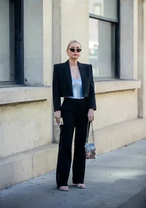 Elevate Your Professional Style with Chic Waist-Defining Tops for the Modern Female CEO Aesthetic - image 2