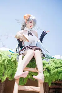 Coser Feng Jiang Jiang V as Aifoshen: Ethereal Beauty in a Natural Fantasy Setting - image 3