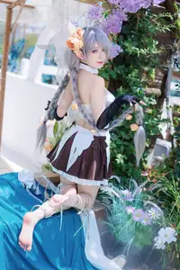 Coser Feng Jiang Jiang V as Aifoshen: Ethereal Beauty in a Natural Fantasy Setting - image 7