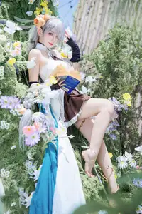 Coser Feng Jiang Jiang V as Aifoshen: Ethereal Beauty in a Natural Fantasy Setting - image 10
