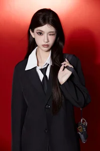 YiTuYu Art Language Vol.7626 Ke Ai Ya Ya Zi: Playful Elegance Captured - image 6