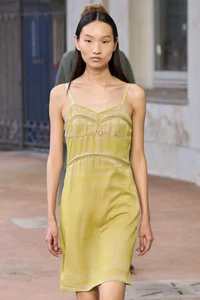 Stunning Asian Beauties Captivate Italy with Glamorous Summer Styles - image 1