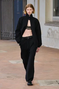Stunning Asian Beauties Captivate Italy with Glamorous Summer Styles - image 10