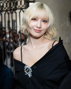 Stunning Asian Beauties Captivate Italy with Glamorous Summer Styles - image 13