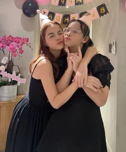Tang Thanh Ha Shares Rare Romantic Moment with Husband and Minh Hang’s Stunning Post-Pregnancy Glow - image 1