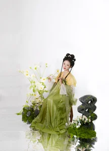 YiTuYu Art Language Vol.6599: The Mesmerizing Visuals of Fang Ci Yan - image 9
