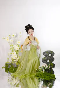 YiTuYu Art Language Vol.6599: The Mesmerizing Visuals of Fang Ci Yan - image 7