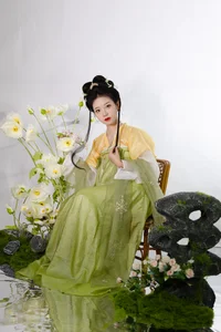 YiTuYu Art Language Vol.6599: The Mesmerizing Visuals of Fang Ci Yan - image 5