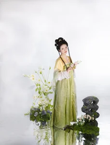 YiTuYu Art Language Vol.6599: The Mesmerizing Visuals of Fang Ci Yan - image 12