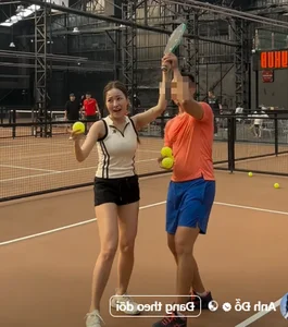 Hot Girl Trâm Anh Showcases Stunning Fitness Style on the Pickleball Court - image 3