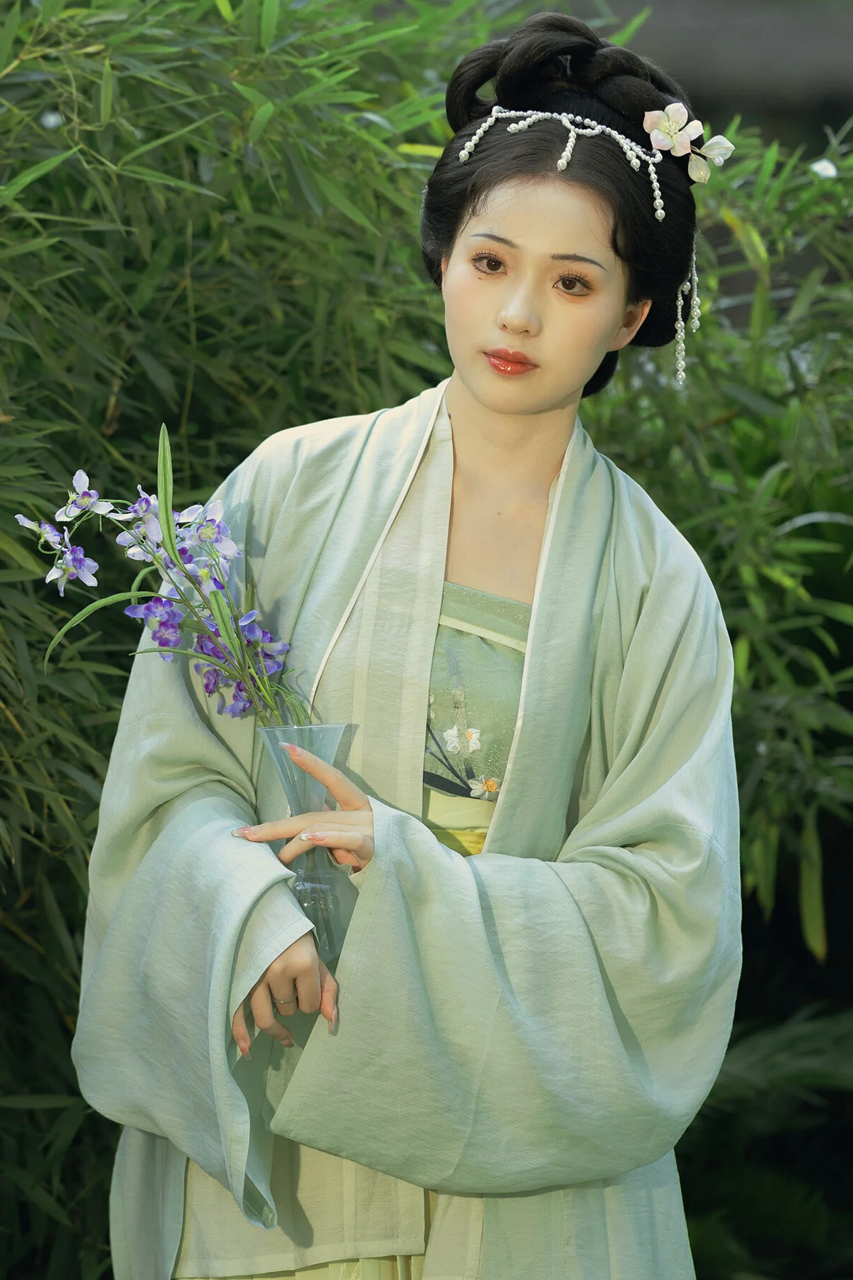 YiTuYu Art Language Vol.7617 Featuring Fang Jia Jia Garden Photography