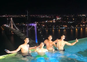Reliving Ahn Bo-hyun’s Memorable Vacation in Da Nang: A Look Back at the Star’s Vietnamese Getaway - image 4