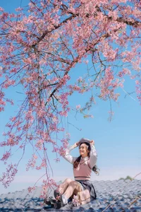 Sweet Spring Moments: Preppy Style Under Cherry Blossoms - image 8