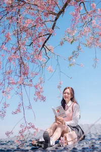 Sweet Spring Moments: Preppy Style Under Cherry Blossoms - image 15