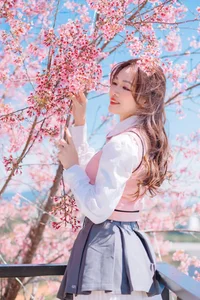 Sweet Spring Moments: Preppy Style Under Cherry Blossoms - image 9