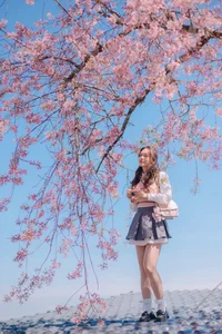 Sweet Spring Moments: Preppy Style Under Cherry Blossoms - image 4