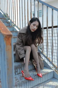 Professional Elegance: IESS No.1637 Featuring the Sophisticated Mei Ko - image 25