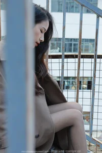 Professional Elegance: IESS No.1637 Featuring the Sophisticated Mei Ko - image 43