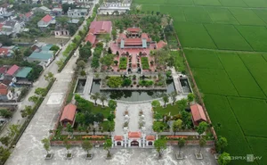A Journey Through Time: Exploring the Ancient Relics of Ho Xuan Huong's Hometown - image 10