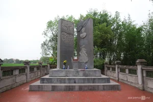 A Journey Through Time: Exploring the Ancient Relics of Ho Xuan Huong's Hometown - image 3