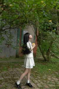 YiTuYu Art Language Vol.7424: Featuring the Elegant Shi San Jin Ya Photography Collection - image 16