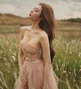 Exploring Modern Lingerie Trends and the Influence of East Asian Fashion Icons - image 4