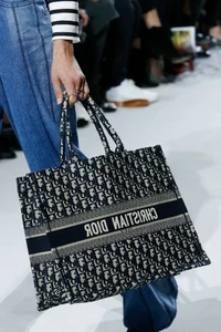 Wearable Art: The Rise of Luxury Handbags Worth Over $3,200 and Their Artistic Significance - image 16