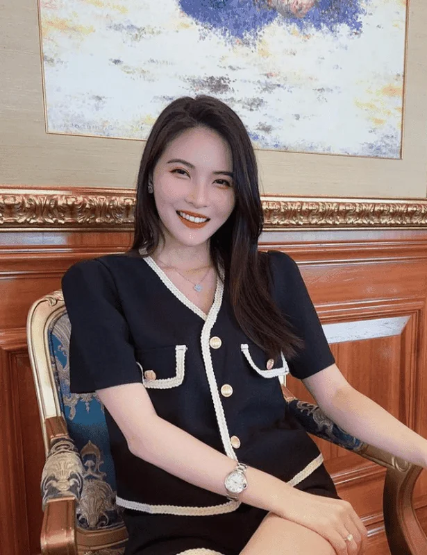 Taiwan's Most Beautiful Pilot: A Viral Sensation of Beauty and Skill