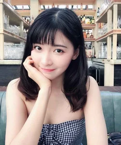 Taiwan's Most Beautiful Pilot: A Viral Sensation of Beauty and Skill - image 7