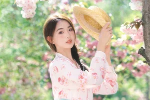 Ethereal Spring Portrait Photography: Yi Ming Amidst Blooming Double Cherry Blossoms - Art Language Vol.9339 Collection - image 6