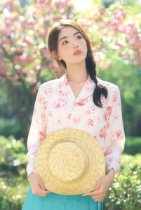 Ethereal Spring Portrait Photography: Yi Ming Amidst Blooming Double Cherry Blossoms - Art Language Vol.9339 Collection - image 7