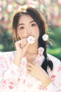 Ethereal Spring Portrait Photography: Yi Ming Amidst Blooming Double Cherry Blossoms - Art Language Vol.9339 Collection - image 13