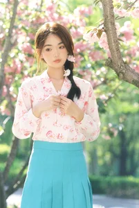 Ethereal Spring Portrait Photography: Yi Ming Amidst Blooming Double Cherry Blossoms - Art Language Vol.9339 Collection - image 14