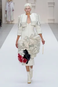 Exploring the Elegance of Paris Luxury Fashion Shows and High-End Couture Trends - image 10