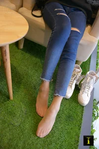 IESS Puhui 136: Xiao Jie and the Double Layer Sock Trend - image 32