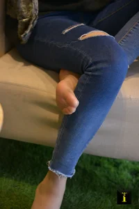 IESS Puhui 136: Xiao Jie and the Double Layer Sock Trend - image 30