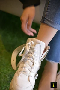 IESS Puhui 136: Xiao Jie and the Double Layer Sock Trend - image 17