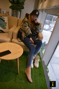IESS Puhui 136: Xiao Jie and the Double Layer Sock Trend - image 24