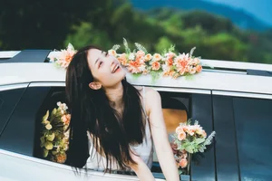 YITUYU Art Language 2024.06.18: Jiu Jiu Shi and the Romantic Flower Cart Aesthetic - image 7