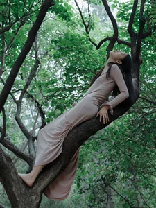 Ethereal Forest Muse: Yu Qing Feng’s Soft Aesthetic - image 1