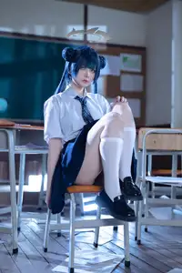 Captivating Blue Archive Misaki JK Cosplay by Coser@屿鱼 – Mystical School Uniform Charm - image 11