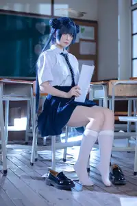 Captivating Blue Archive Misaki JK Cosplay by Coser@屿鱼 – Mystical School Uniform Charm - image 3