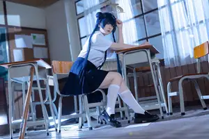 Captivating Blue Archive Misaki JK Cosplay by Coser@屿鱼 – Mystical School Uniform Charm - image 4