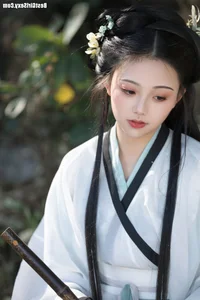 The Graceful Artistry of Xiao Jin in YiTuYu Art Language Vol.4124 - image 4