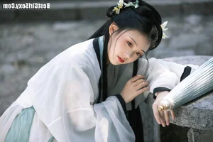 The Graceful Artistry of Xiao Jin in YiTuYu Art Language Vol.4124 - image 0