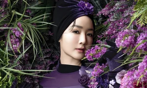 The Timeless Elegance of Giang My in Exquisite Floral Embroidered Ao Dai - image 1