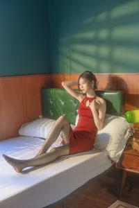 Art Language 2024.01.12: Gaia Explores the Concept of Red Seduction in Photography - image 15