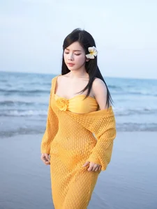 DJ Mie Redefines Stage Presence with Bold and Iconic Fashion Choices - image 1
