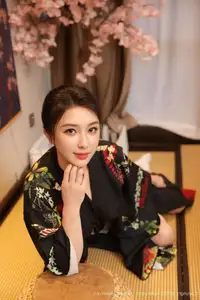 Su Yi Nuo No.10627: Captivating Traditional Grace in a Seductive Black Kimono - image 8